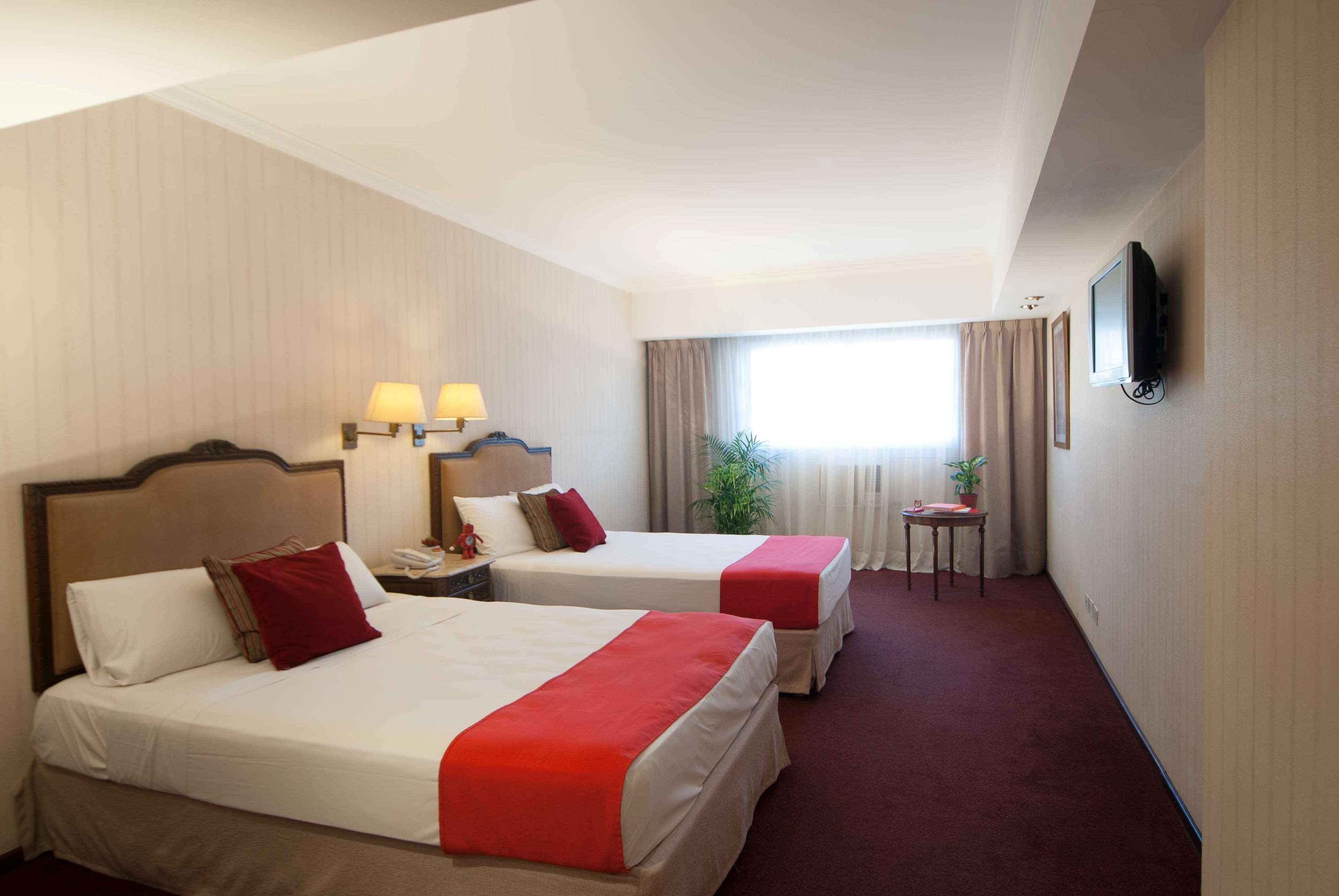 Ramada By Wyndham Buenos Aires Centro Bed & Breakfast Ngoại thất bức ảnh